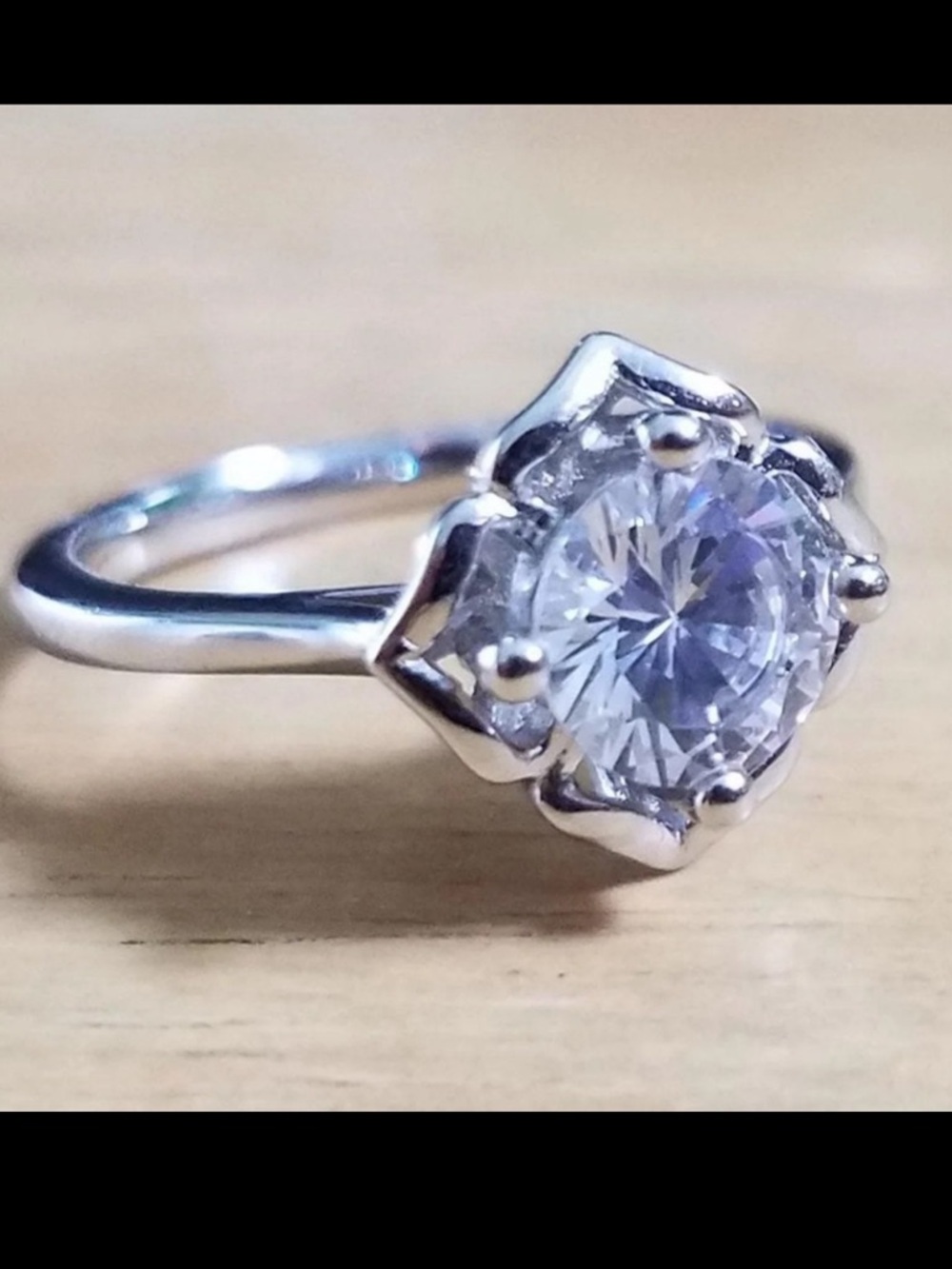 NWOT 925 Sterling Silver Floral Halo Solitaire Ring with CZ